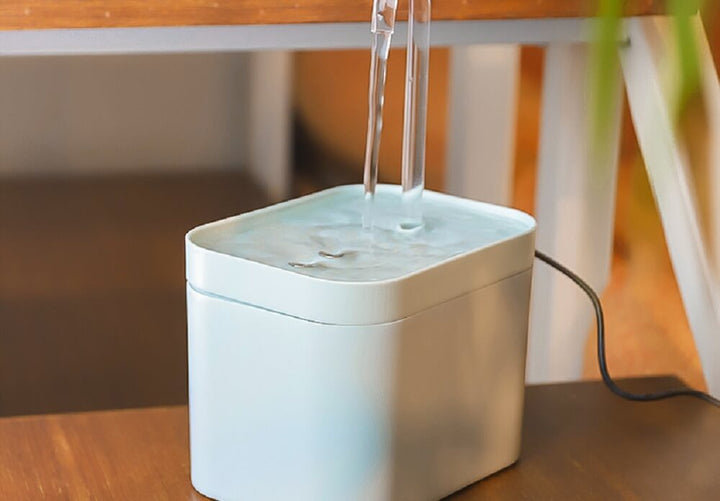 AquaPet | Katzen Trinkwasser Brunnen Katze Automatisch USB Filter Leise 1.5 L Fassungsvermögen - KIIRA General Store